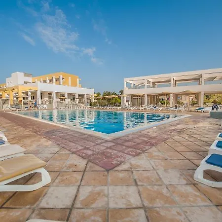 Pyli Bay 3*