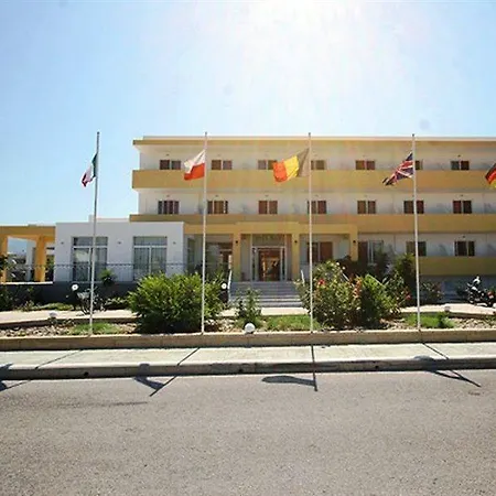 Pyli Bay 3*